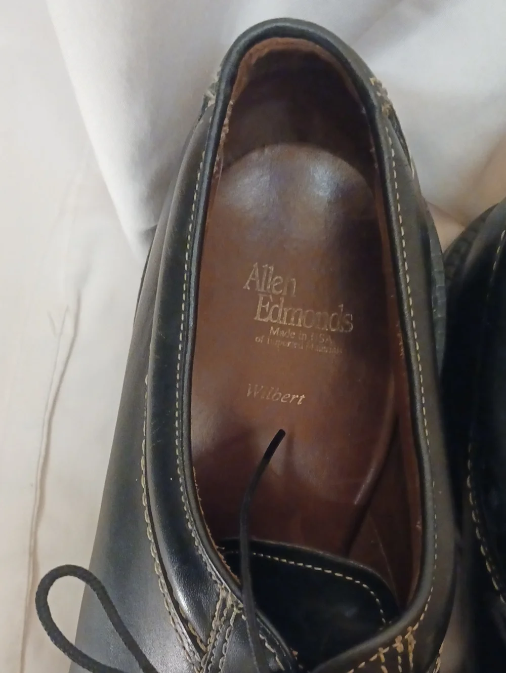 Allen Edmonds Black Leather Derby Shoes with Contrast Stitching